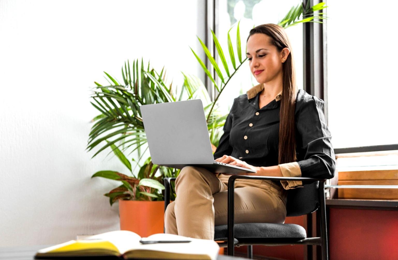 Interface de notre plateforme technologique financière montrant les tableaux de bord analytiques